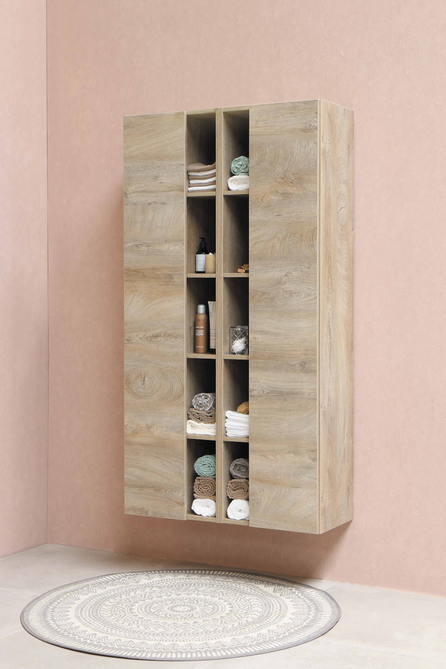 Bedroom storage furniture arrangement